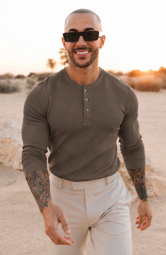 Aura Waffle Henley Sleeve