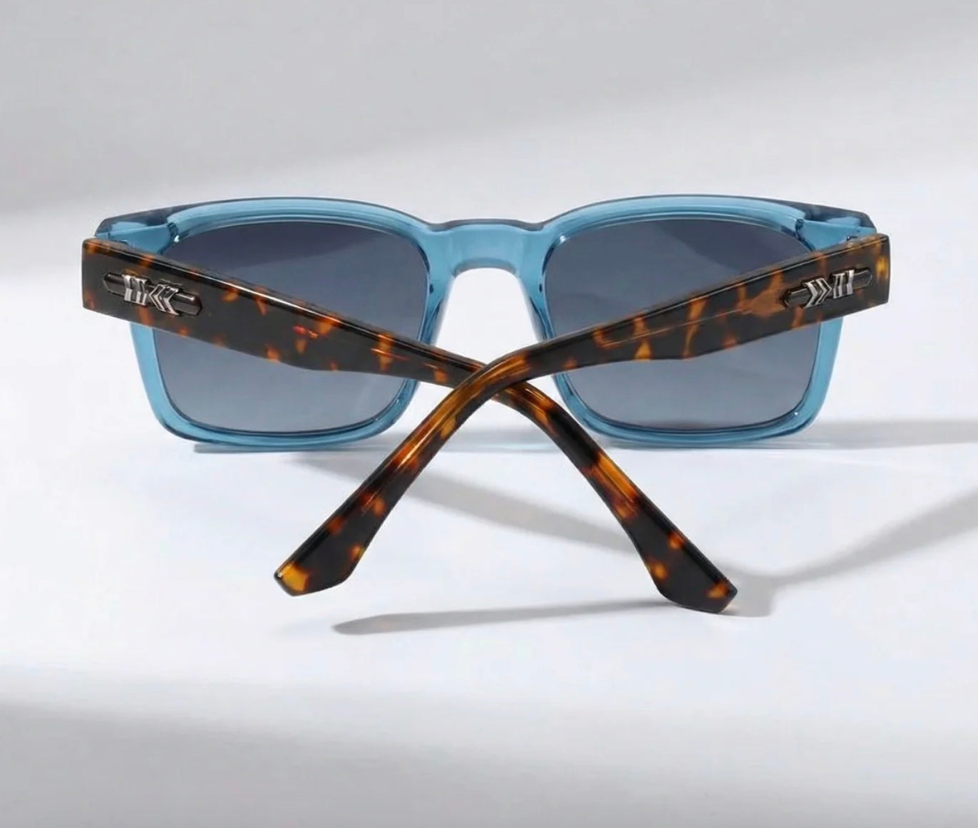 Valentino Sol Sunglasses